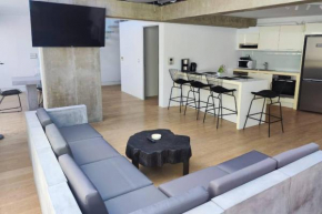 Gazi pool house